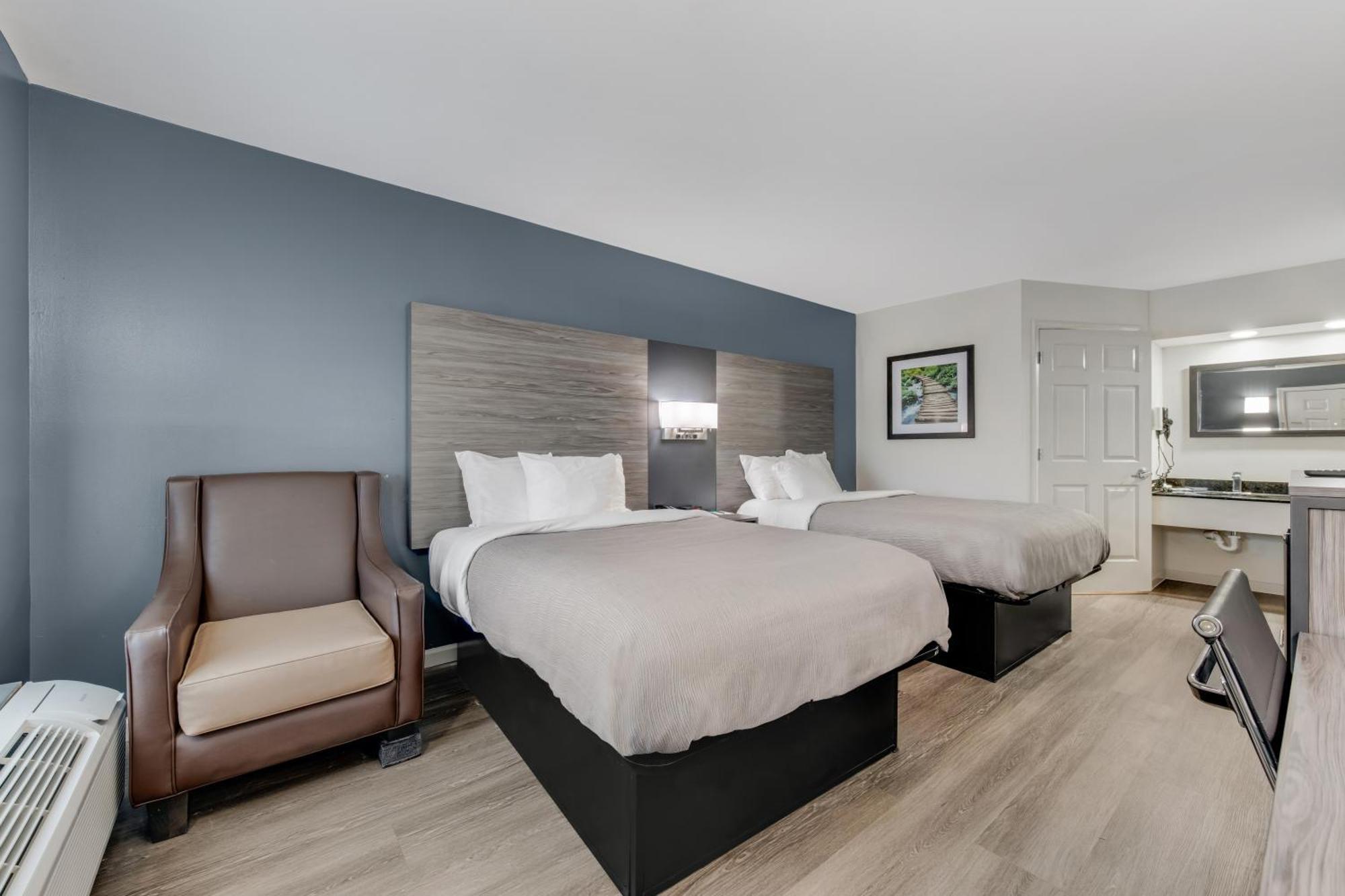 Quality Inn Лоринбърг Екстериор снимка