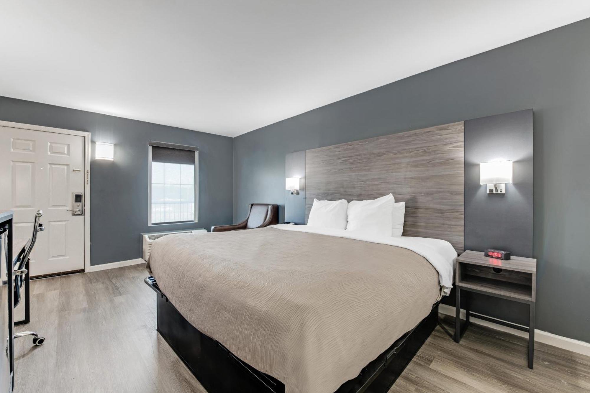 Quality Inn Лоринбърг Екстериор снимка