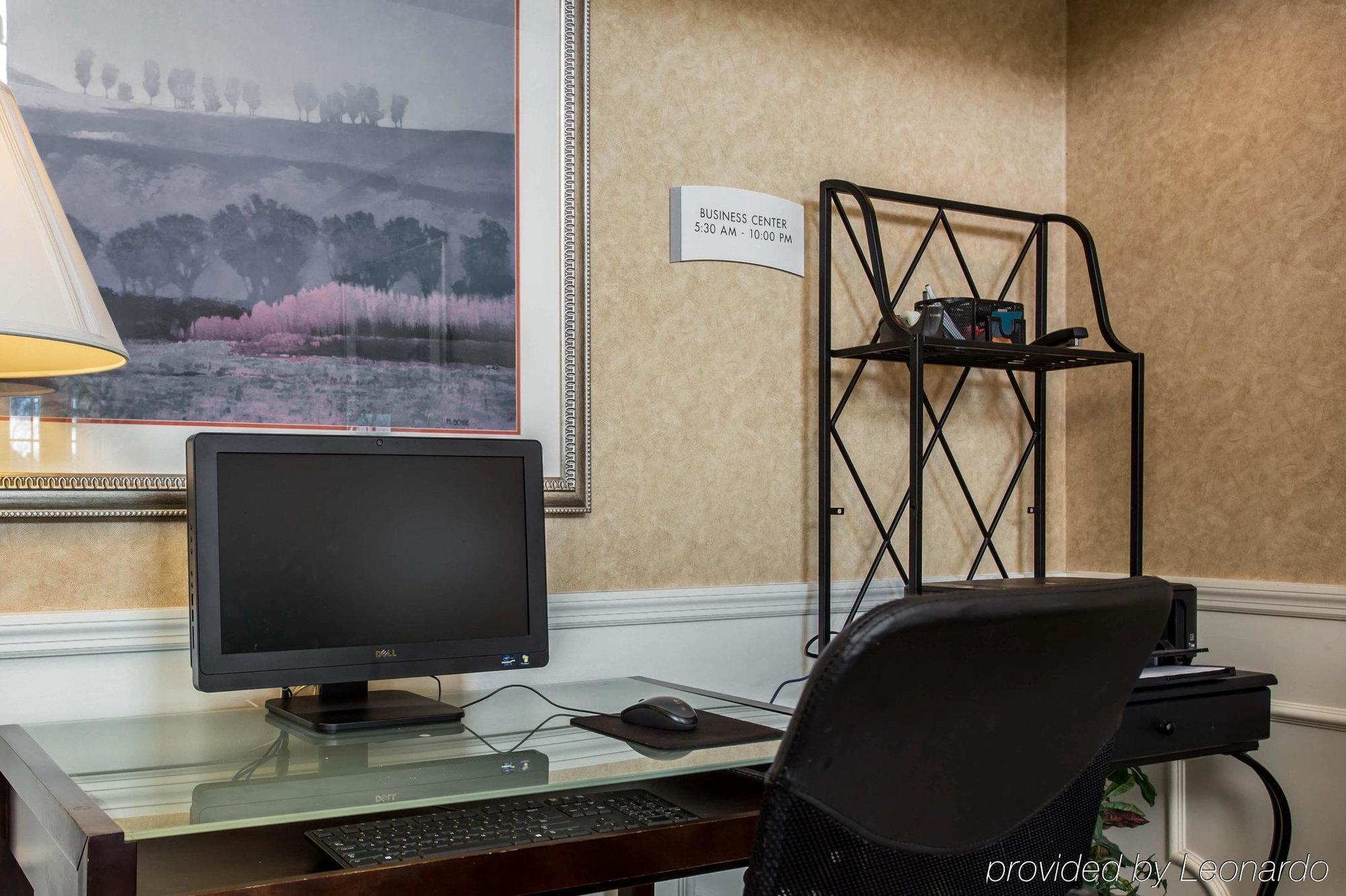 Quality Inn Лоринбърг Екстериор снимка