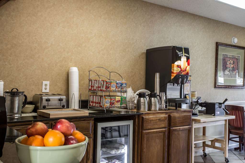 Quality Inn Лоринбърг Ресторант снимка
